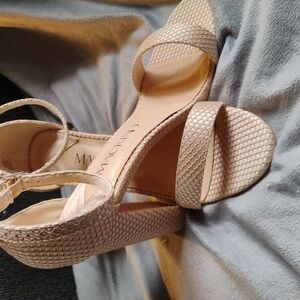 Elegant Cream Sandals